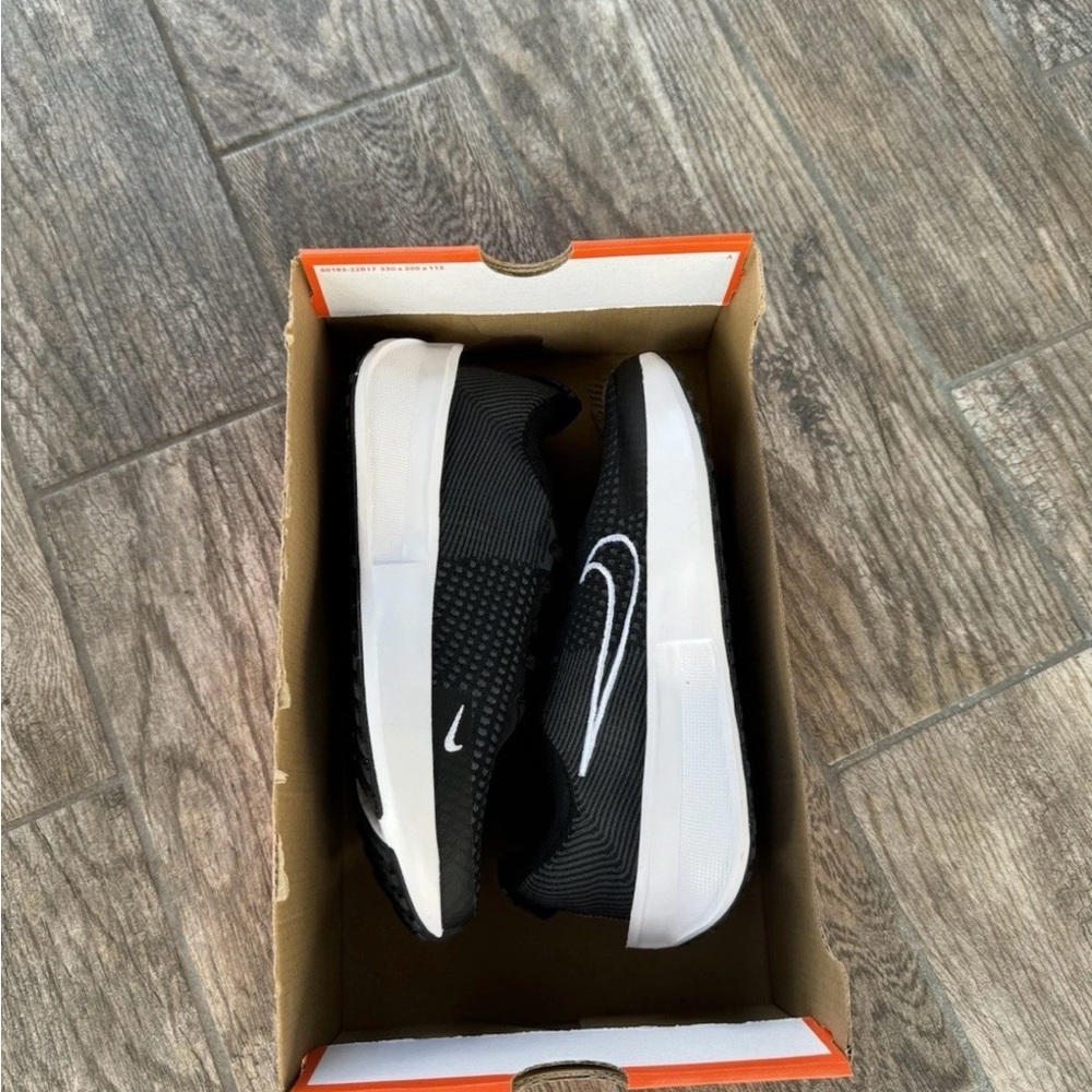 Nike Interact Run “White/Black”Women's Road Running Shoes No Lid - Picture 7 of 10
